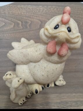 Quarry Critters - Clarisse's Chicks Collectible Figurine